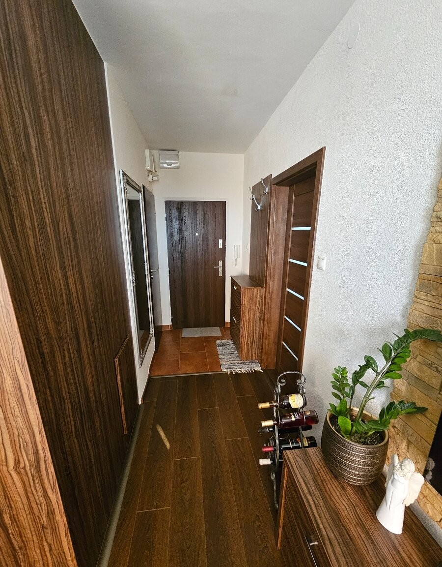 192203908